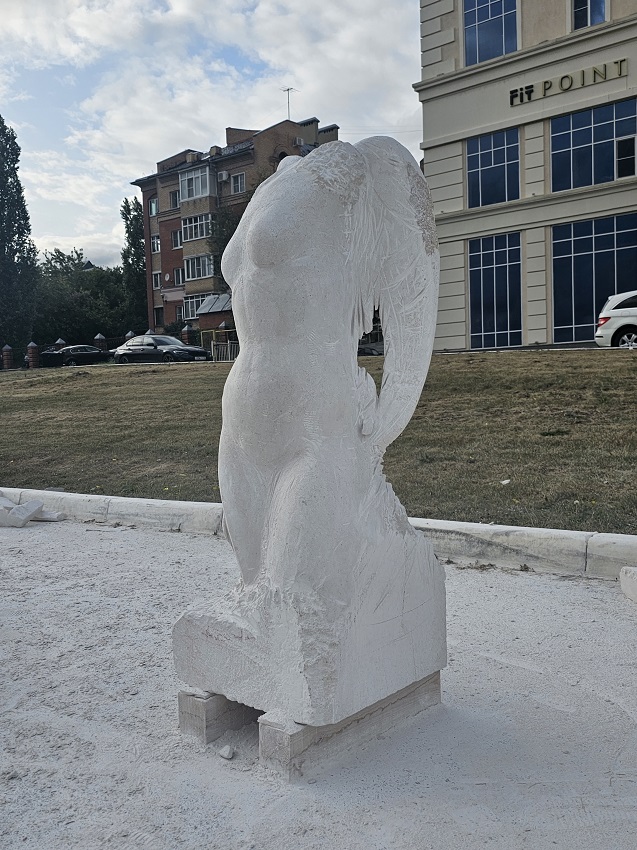 Дмитрий Логинов. ''Ника''. Известняк. Симпозиум в Саранске