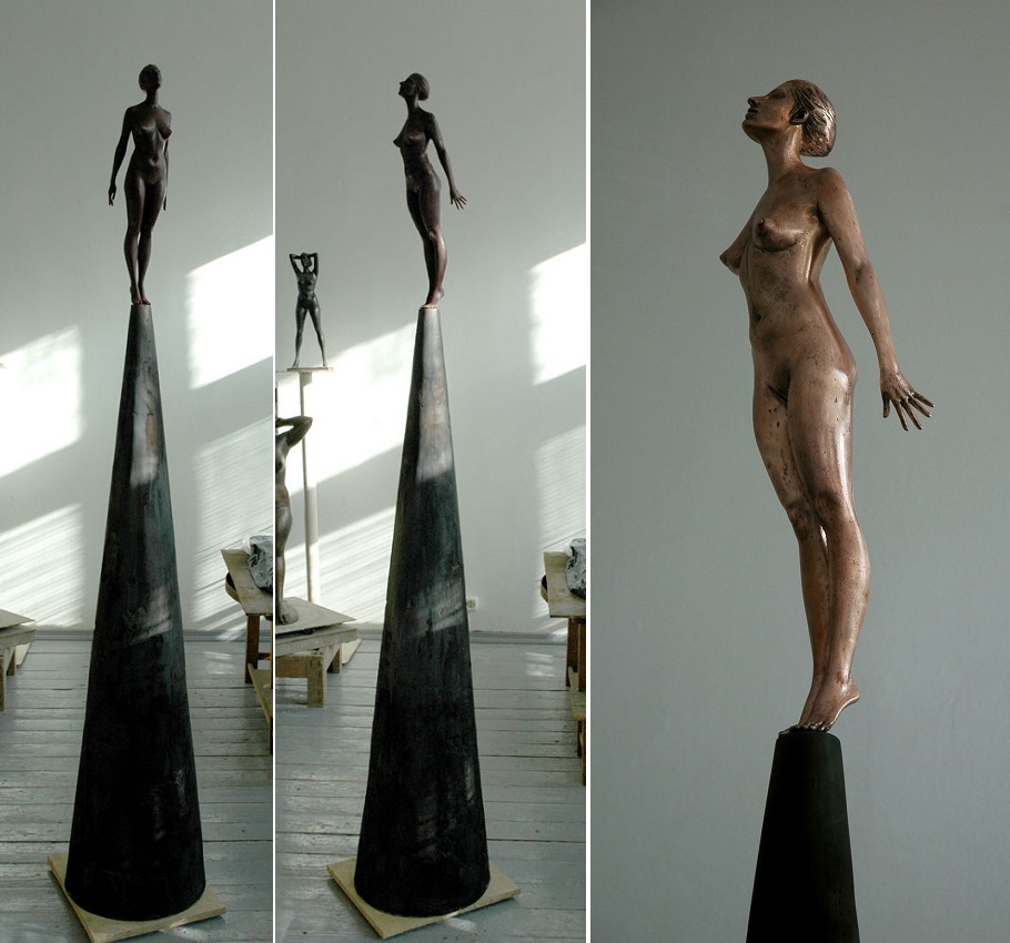 Максим Аксёнов. "Памятник Гагарину", 2009. Бронза, позолота, высота 190 см. Фото из архива Максима Аксёнова