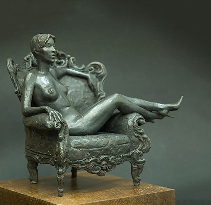 Максим Аксёнов. "Богиня" (ракурс), 2011. Бронза, тонировка, 21х23х17 см. Фото из архива Максима Аксёнова