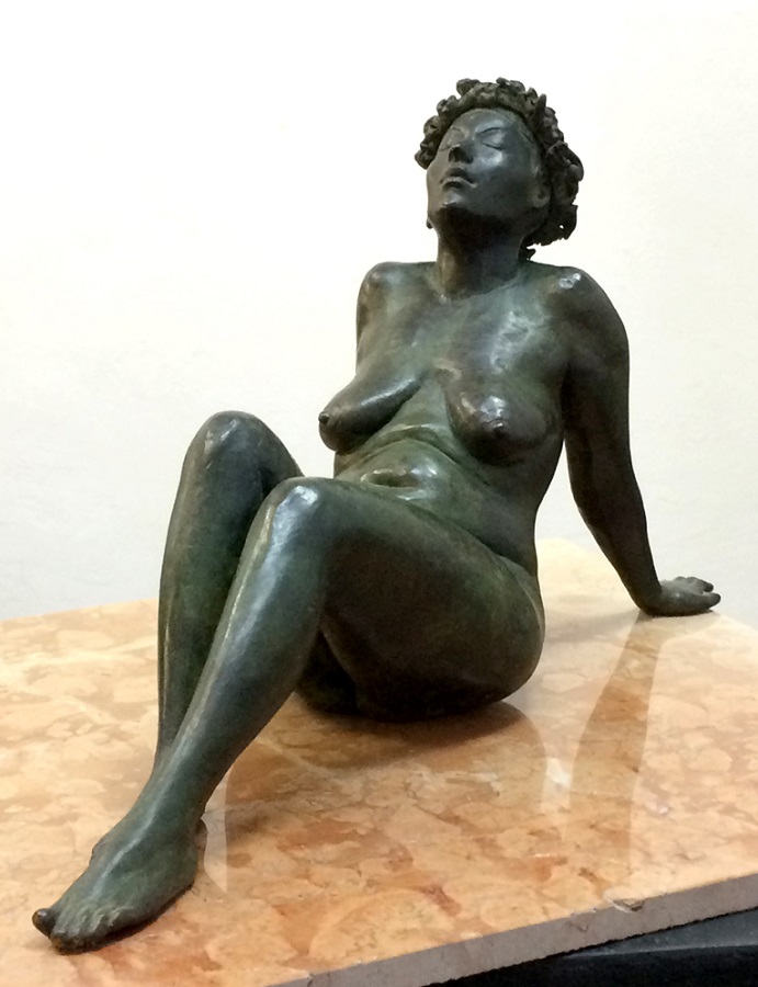 Максим Аксёнов. "Лето", 2015. Бронза, тонировка, 20х33х14 см. Фото из архива Максима Аксёнова