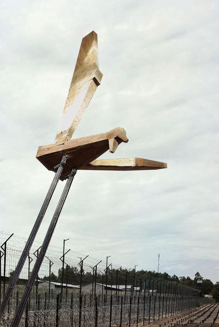 Марат Бабин. "Птица" (Мемориал), 1992. Дерево, металл, 220х90х120 см. Фото Ольги Глухаревой
