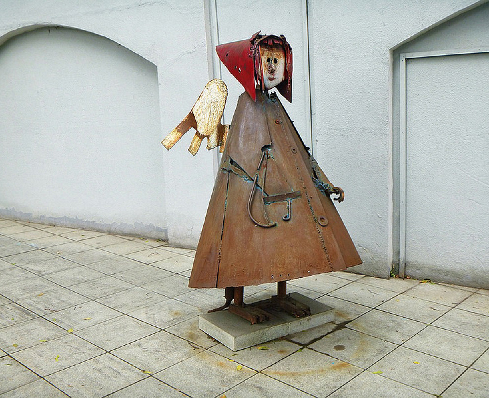 ''Женщина'' (Ай-ай-ай), 1991. Железо, сварка, 170х100х100 см