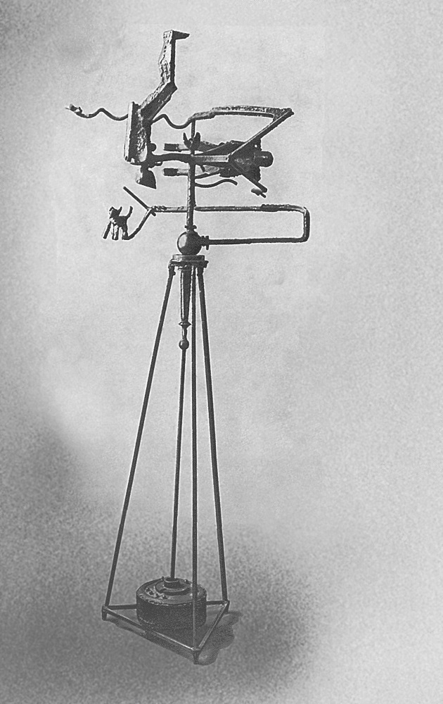 ''Космос'', 1972. Железо, сварка, 240х80х60 см.Музей Нортона Доджа, Циммерли, Нью Джерси, США