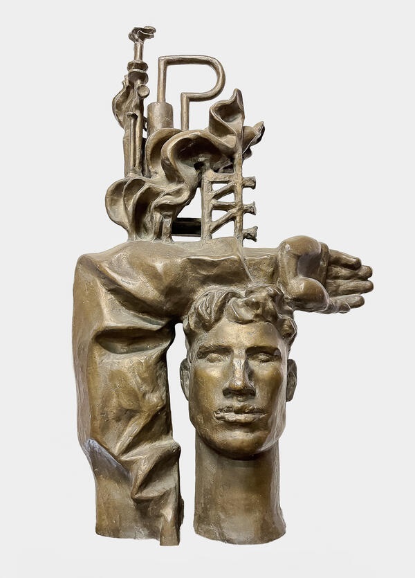 Александр Бурганов. "Героический пейзаж", 1976. Бронза, 79х50х26 см. Московский государственный музей "Дом Бурганова". Фото: проект Минкультуры России "АРТЕФАКТ"