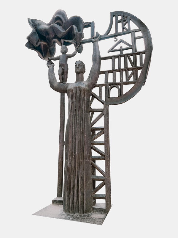 Александр Бурганов. "Мир", 1983. Медь, 331х111х85 см. Московский государственный музей Дом Бурганова. Фото: проект Минкультуры России "АРТЕФАКТ"