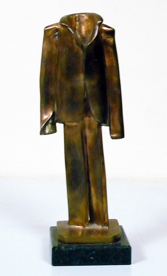 Александр Бурганов. "Костюм", 2006. Бронза, камень, 27х10х7 см. Московский государственный музей "Дом Бурганова"