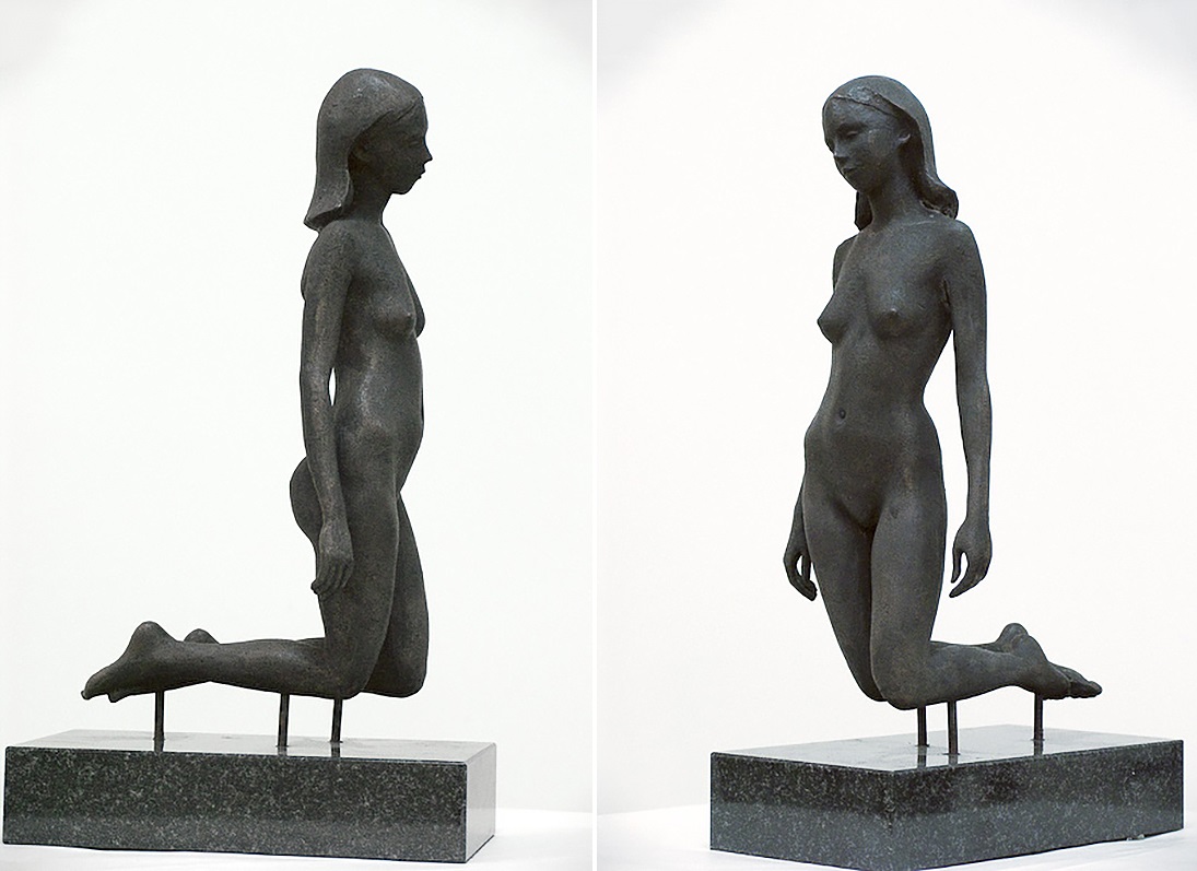 Валерий Евдокимов. "Левитация" (ракурсы), 2008. Бронза, гранит, 41х15х24 см. Фото: сайт Валерия Евдокимова