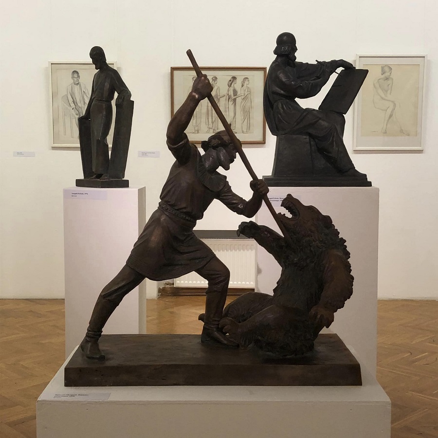 Олег Комов. "Легенда Ярослава", 1992. Проект памятника Ярославу Мудрому в Ярославе. Бронза. Экспозиция персональной выставки О. Комова в Российской академии художеств, Москва, 2022. Фото из архива Ильи Комова