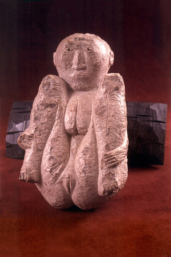 Виктор Корнеев. "Просто женщина", 1993. Камень, 35х20х35 см. Фото из архива Виктора Корнеева
