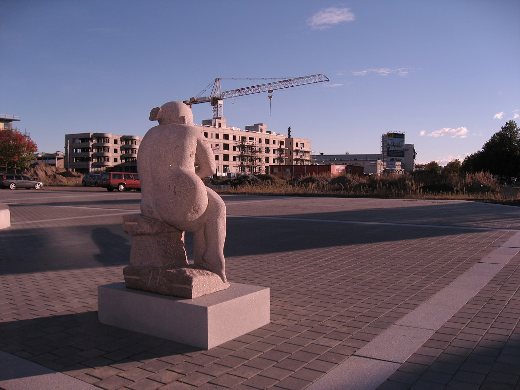 ''Улыбка'', 2007. Гранит, 220х120х100 см.Карлстад