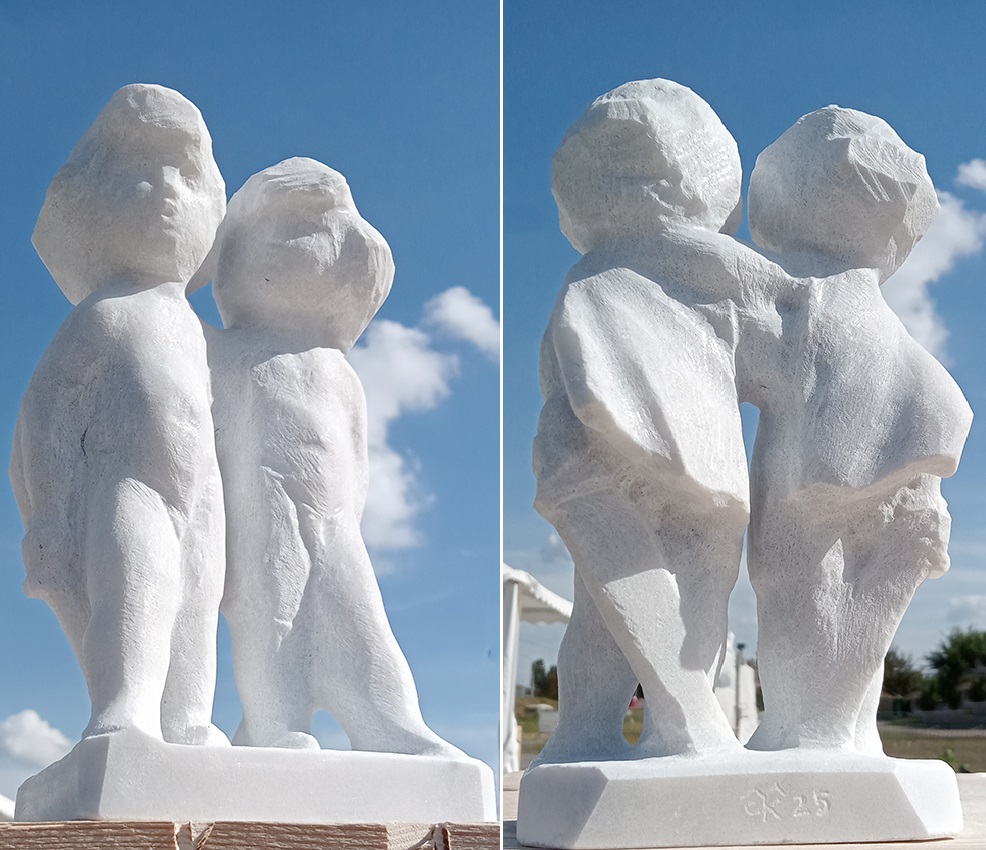 "Братья", 2025. Мрамор, 20х10,5х8,5 см