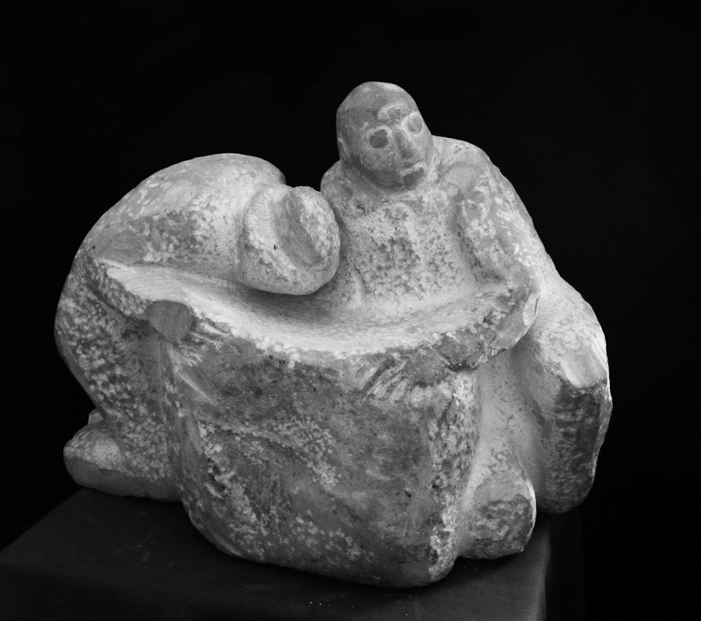 Анатолий Машаров. "Промысел", 1998. Камень, 25х30х16 см. Фото Анны Рождественской
