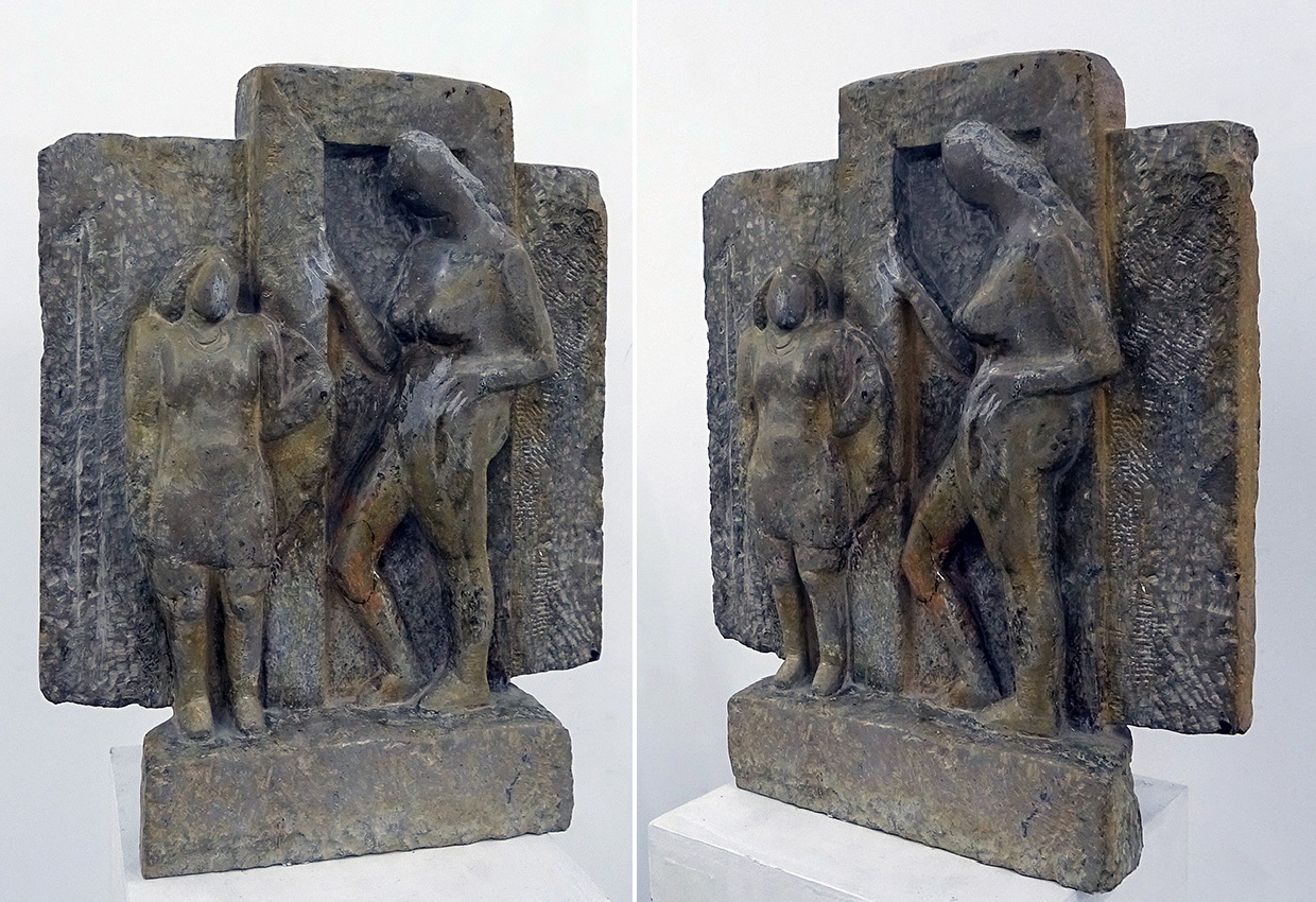 Анатолий Машаров. "У входа" (ракурсы), 1980. Камень, 50х40х15 см. Фото Алексея Приказчикова с персональной выставки Анатолия Машарова в выставочном зале ОМС, Москва, 2025