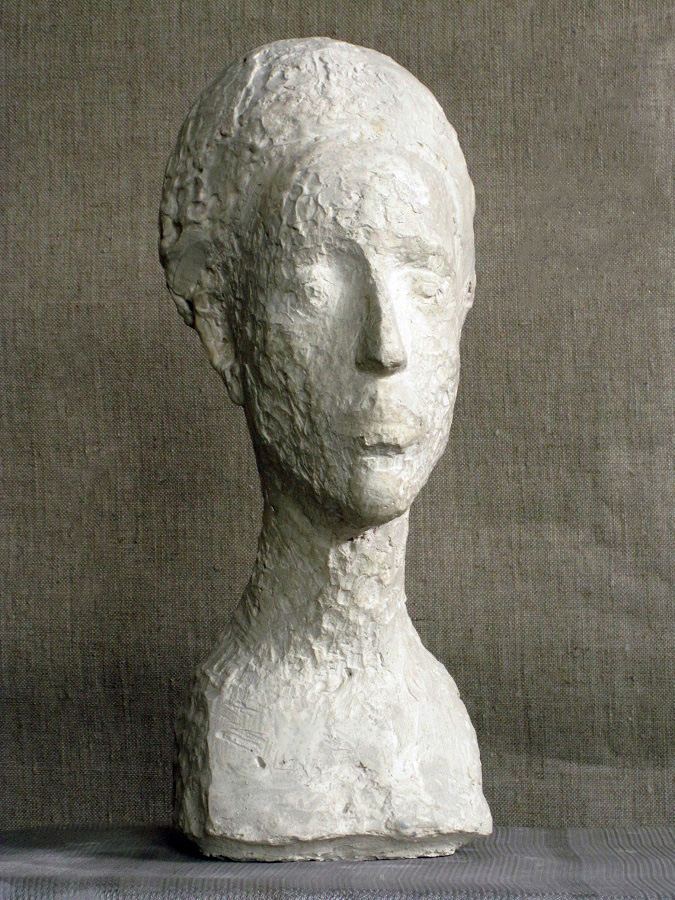 Анатолий Машаров. "Женский портрет", 1975. Гипс, высота 30 см. Фото Анны Рождественской