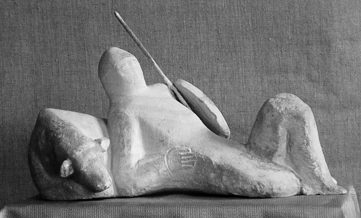 Анатолий Машаров. "Скиф", 1974. Известняк, 20х45х20 см. Фото Анны Рождественской