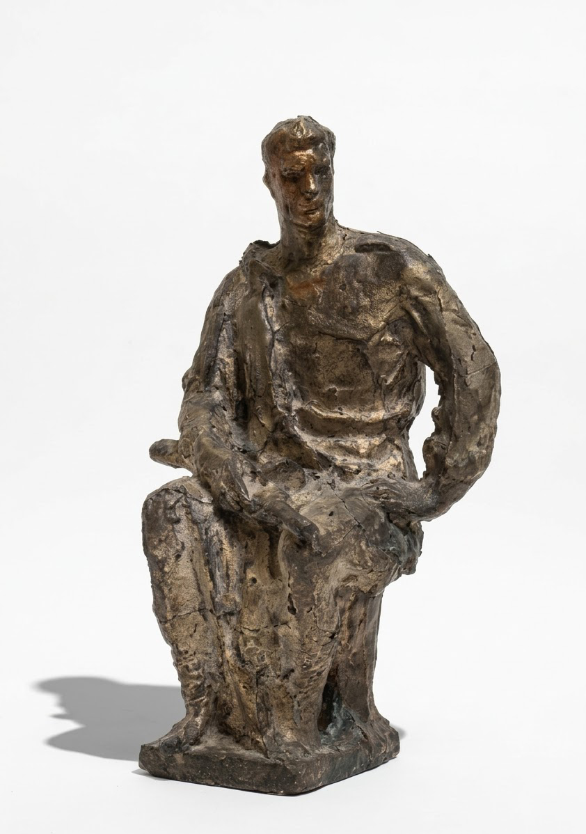 ''Воин-победитель'', 1946. Бронза, 31х17х15 см.Государственный Русский музей, С.-Петербург. Фото: goskatalog.ru