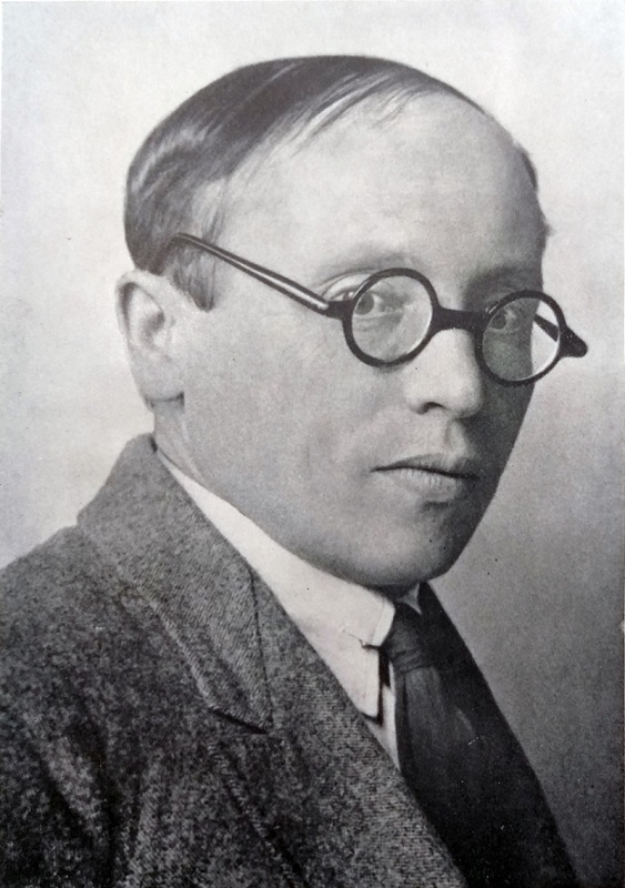 Фото из книги В.С. Сперанской ''Скульптор Синайский''. Л. ''Художник РСФСР'', 1971