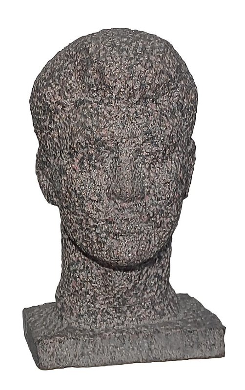 ''Мужской портрет'', 1990. Гранит, 38х25х25 см.Государственный Русский музей, С.-Петербург. Фото: goskatalog.ru