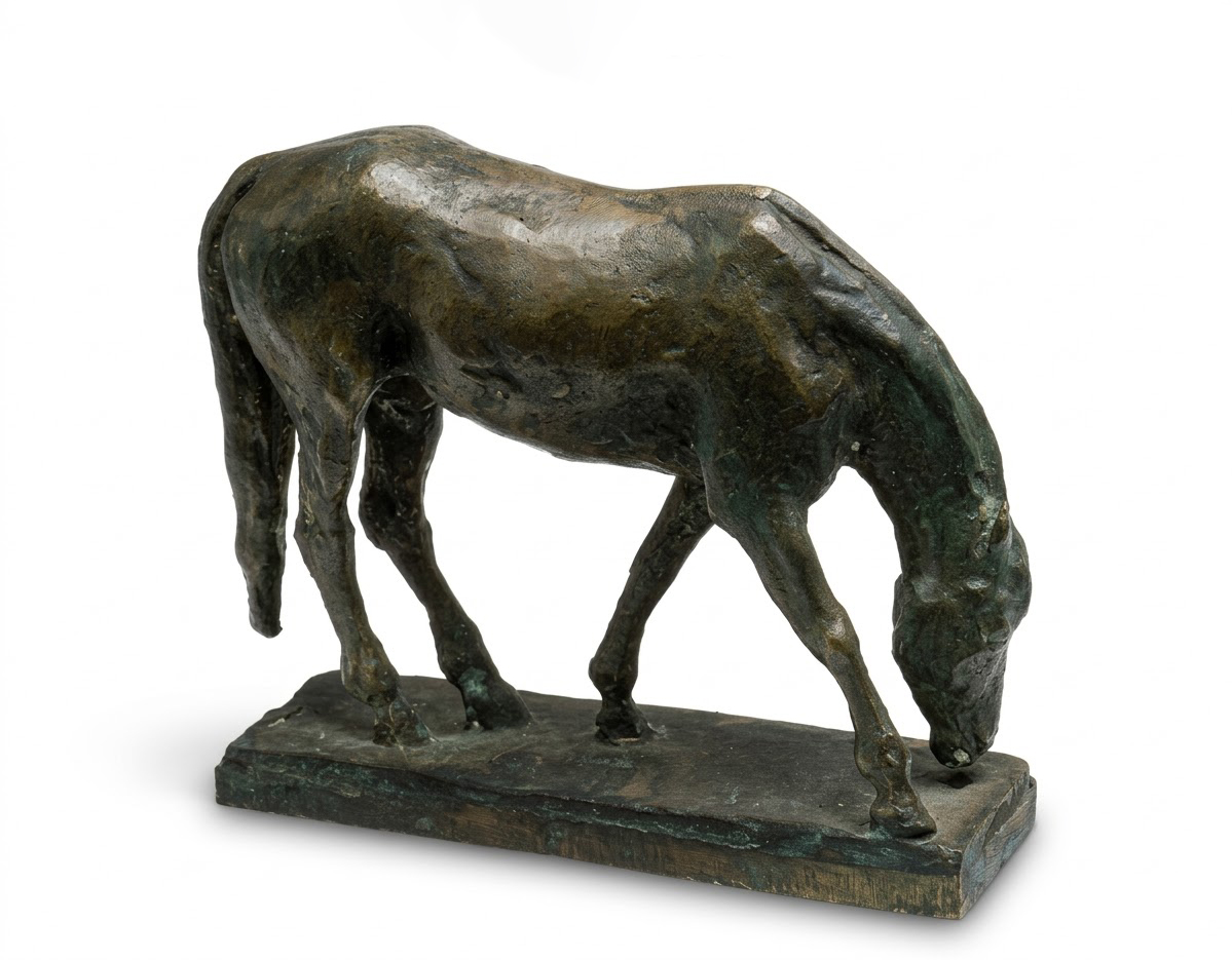 ''Ночное'' (Лошадка), 1939. Отлив 1975 года. Бронза, 12,5х14х5 см.Государственный Русский музей, С.-Петербург. Фото: goskatalog.ru