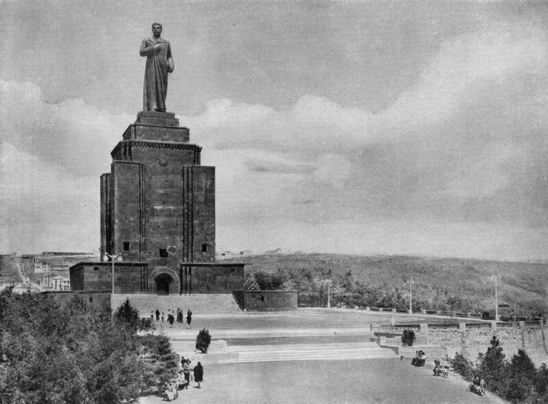 Монумент ''Победа'' (И.В. Сталин''), 1950