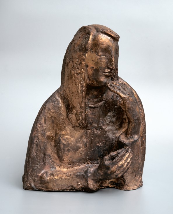 Игорь Новиков. "Художница", 1999. Бронза, 50х47х25 см. Фото: "Игорь Новиков. Скульптура". Каталог выставки в РАХ, М., 2022