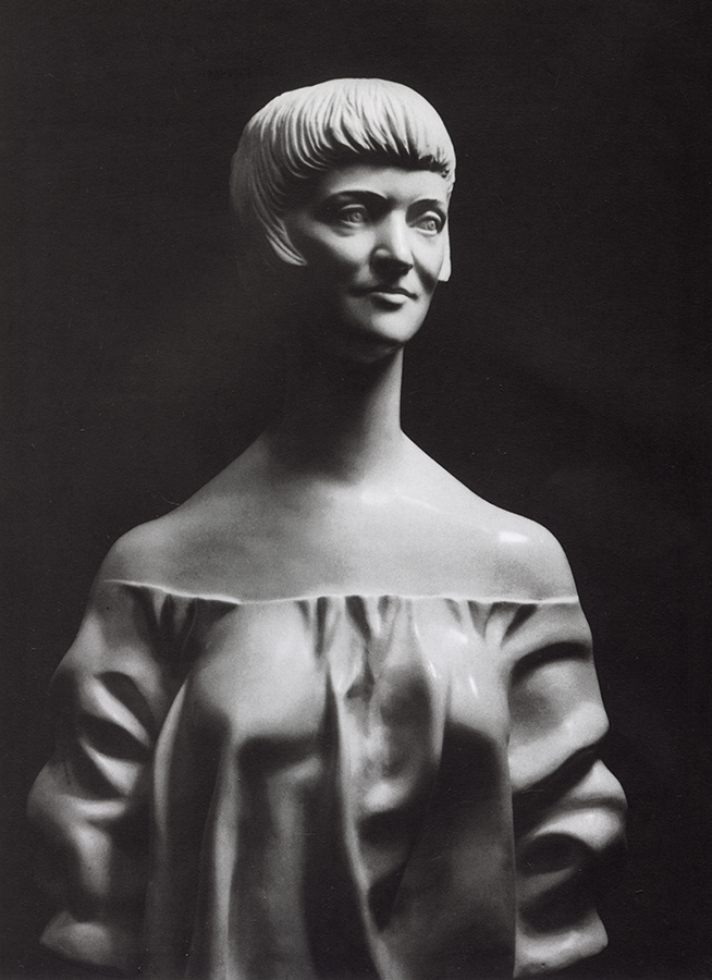 ''Портрет Марины, жены художника'', 1986. Мрамор, 80х50х40 см