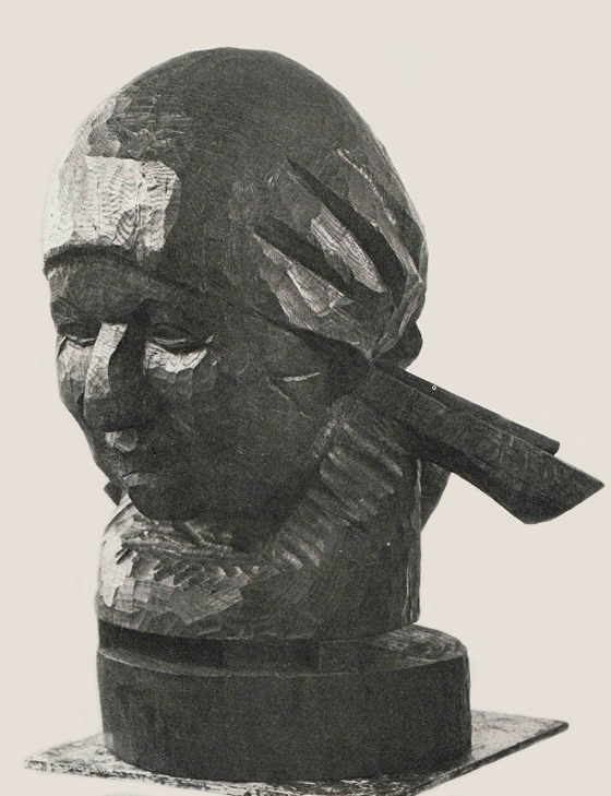 ''Крестьянка'', 1979. Дерево, 59х32х28 см