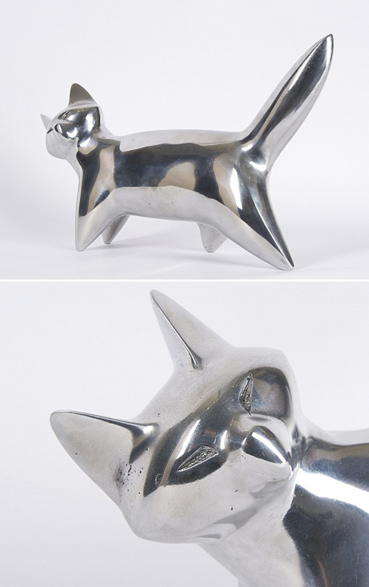 ''Котик'', 2024. Алюминий, 22х34,5х9,5 см