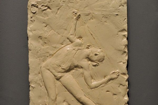 Виктор Корнеев. Из серии Наброски, 2023. Рельефы. Дерево, пластик, 40х50х5 см каждый. Фото из архива Виктора Корнеева