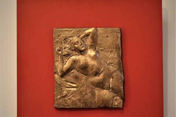 Виктор Корнеев. Из серии ''Наброски'', 2017. Бронза, 40х40х5 см. Фото из архива Виктора Корнеева