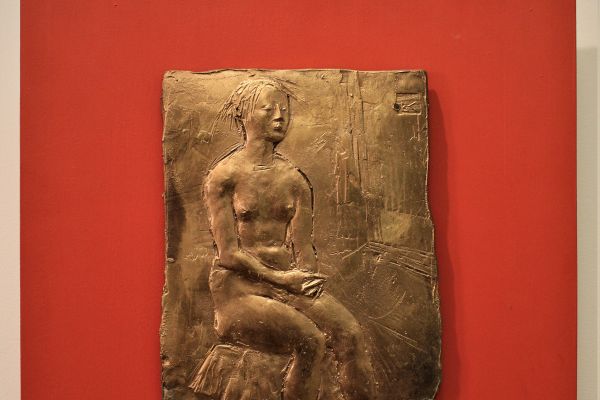 Виктор Корнеев. Из серии ''Наброски'', 2017. Бронза, 40х40х5 см. Фото из архива Виктора Корнеева