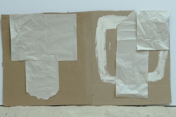 Анатолий Комелин. Бабочки 2, 2016-2018. Картон, холст, бумага, белила, 57х107 см. Фото из архива Анатолия Комелина