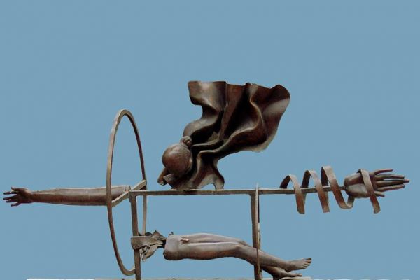 Александр Бурганов. ''Реквием'', 1992. Бронза, 62х154х61 см. Московский государственный музей ''Дом Бурганова''