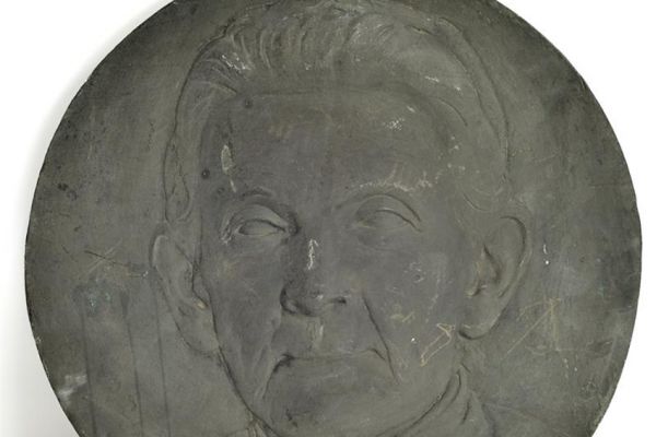 Матвей Манизер. 1927. ''Портрет М.А. Ульяновой''. Бронза, диаметр 40 мм. Государственный музей городской скульптуры, С.-Петербург