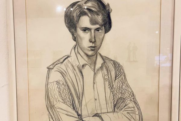 Олег Комов. Старший сын Илья Комов, 1985. Бумага, карандаш. Экспозиция персональной выставки О. Комова в РАХ, Москва, 2022. Фото: Нателла Чачибая