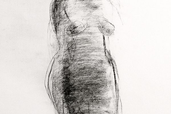 Владимир Потлов. Фигура 3, 2023. Бумага, уголь. 55х37 см. Фото из архива Владимира Потлова