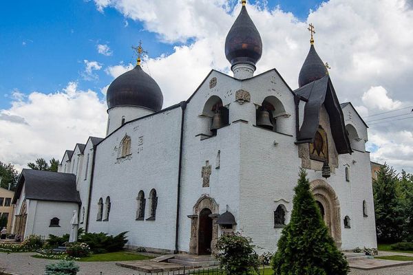 Сергей Конёнков. Церковь Покрова Пресвятой Богородицы в Марфо-Мариинской обители сестер милосердия, 1908-1912. Ул. Б. Ордынка, 34, Москва