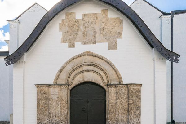 Сергей Конёнков. Церковь Покрова Пресвятой Богородицы в Марфо-Мариинской обители сестер милосердия, 1908-1912. Ул. Б. Ордынка, 34, Москва