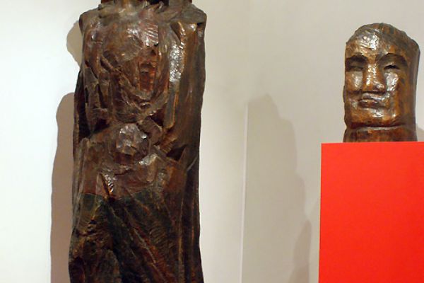 Сергей Конёнков. 1918-1919. Степан Разин (фигура), 1918-1919. Из композиции ''Степан Разин с ватагой''. Дерево, 252х57х63 см. Государственный Русский музей, С-Петербург. Фото: obtaz.com