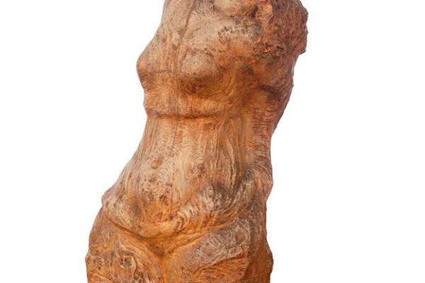 Сергей Конёнков. Танцовщица Айседора Дункан (торс), 1916. Дерево, 124х55х40 см. Музей скульптуры С.Т. Конёнкова, Смоленск. Фото: ar.culture.ru