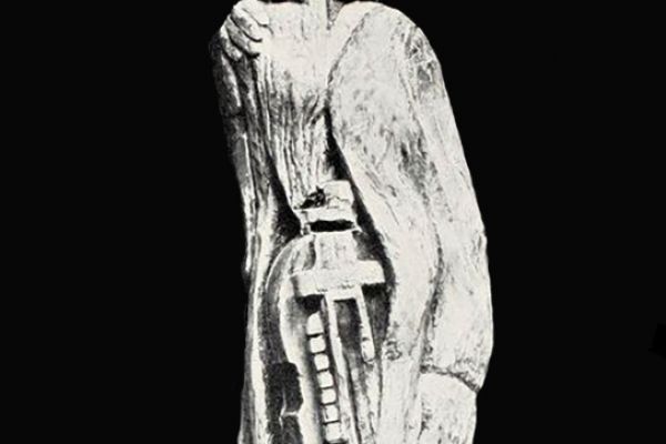 Сергей Конёнков. Старик лирник, 1924. Дерево. Частное собрание, США. Фото из книги ''Д. Бурлюк. Русские художники в Америке'', Нью-Йорк, США, 1928