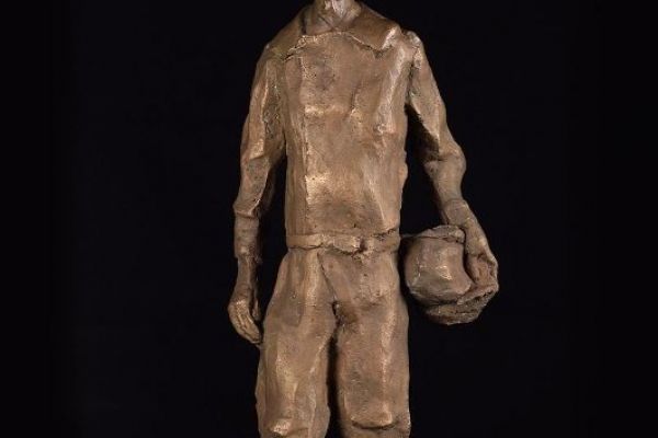 Сергей Конёнков. Авиатор Чарльз Линдберг, 1926. Бронза, 54х24х20 см (отлив 1973 года с гипсового экземпляра, находящегося в Мемориальном музее). Мемориальный музей Творческая мастерская С.Т. Конёнкова, Москва