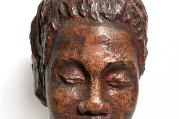 Сергей Конёнков. Негритянская девочка, 1933. Дерево, 31х23х14 см. Киргизский национальный музей изобразительных искусств имени Гапара Айтиева, Бишкек