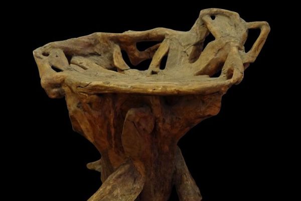 Сергей Конёнков. Недатированная работа. Стул. Дерево, 55х62х40 см. Мемориальный музей ''Творческая мастерская С.Т. Конёнкова'', Москва