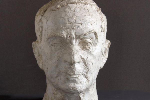 Илья Слоним. Портрет скульптора Б. Е. Каплянского, 1960-е. Гипс, 35х24,2х28,3 см. Нижнетагильский музей изобразительных искусств, Свердловская область