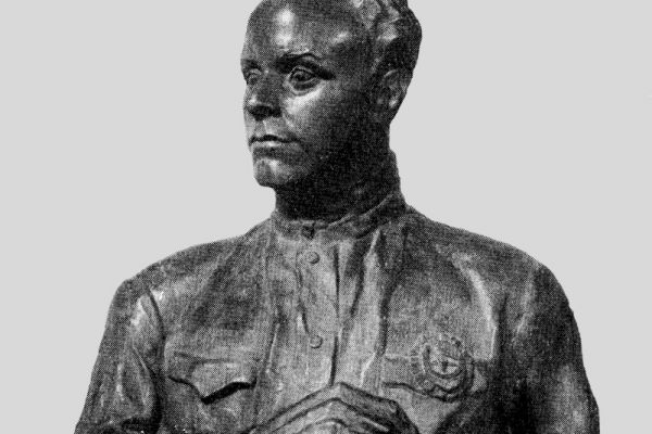 Надежда Крандиевская. Портрет писателя Д.А. Фурманова, 1931. Гипс тонированный. Государственный центральный музей современной истории России, Москва. Фото из альбома ''А.В. Парамонов. Н.В. Крандиевская'', М., ''Советский художник'', 1969