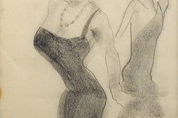 Сергей Кольцов. Парижанки, 1928-1930. Бумага, уголь, карандаш, 20,3х16,7 см. Фото: Дом антикварной книги - аукцион В Никитском, Москва