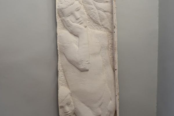 Александр Матвеев. Вечер (Сон), 1905-1906. Барельеф. Гипс. Для имения Я.Е. Жуковского в Новом-Кучук-Кое, Крым. Мемориальная мастерская А.Т. Матвеева, Москва