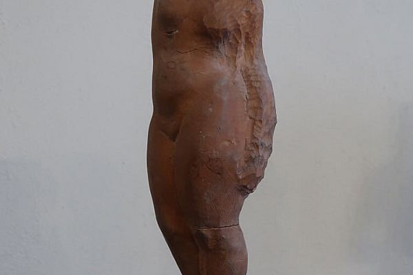 Александр Матвеев. Женская фигура, 1906. Не окончено. Дерево, 34х14х10 см. Мемориальная мастерская А.Т. Матвеева, Москва