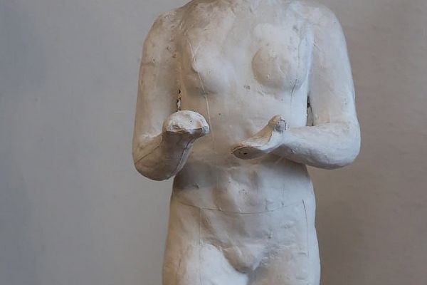 Александр Матвеев. Идущая, 1913. Гипс. Мемориальная мастерская А.Т. Матвеева, Москва